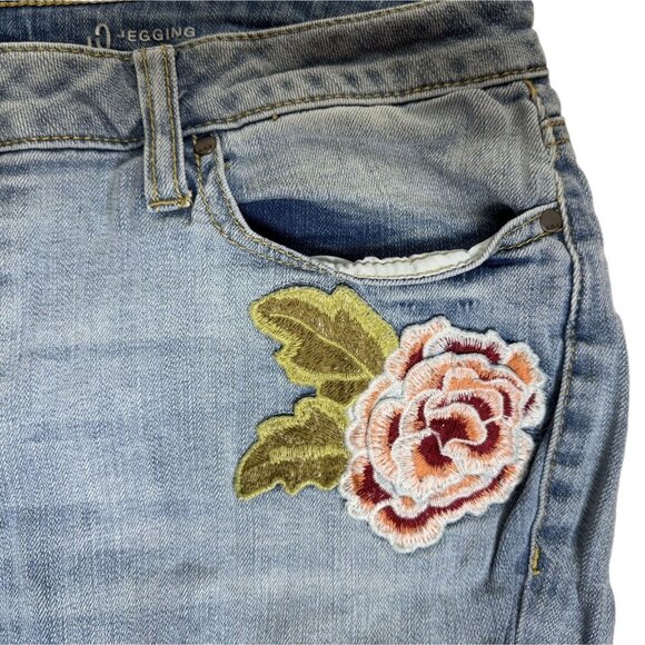 A.N.A Women's Size 10 Blue Light Wash Rose Embellished Distressed Stretch Jeans - Picture 5 of 8